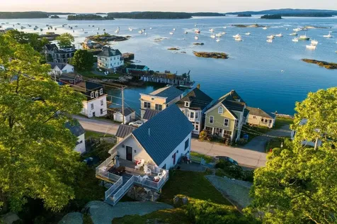 7 Highland Avenue Stonington ME 04681