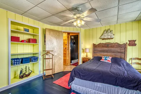 7 Highland Avenue Stonington ME 04681