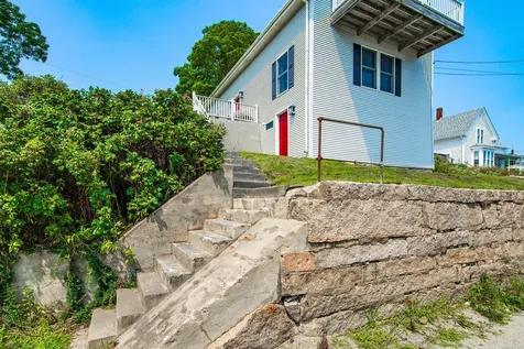 7 Highland Avenue Stonington ME 04681