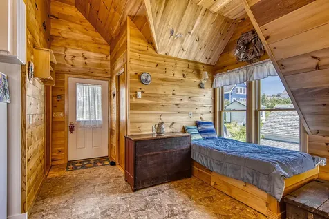 7 Highland Avenue Stonington ME 04681