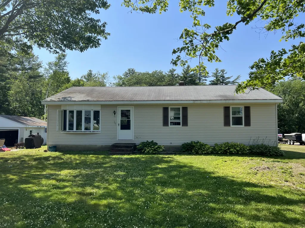 28 Page Avenue Wiscasset ME 04578