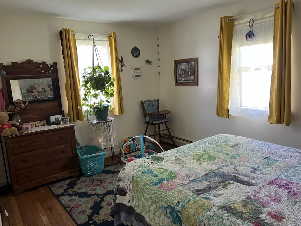 28 Page Avenue Wiscasset ME 04578