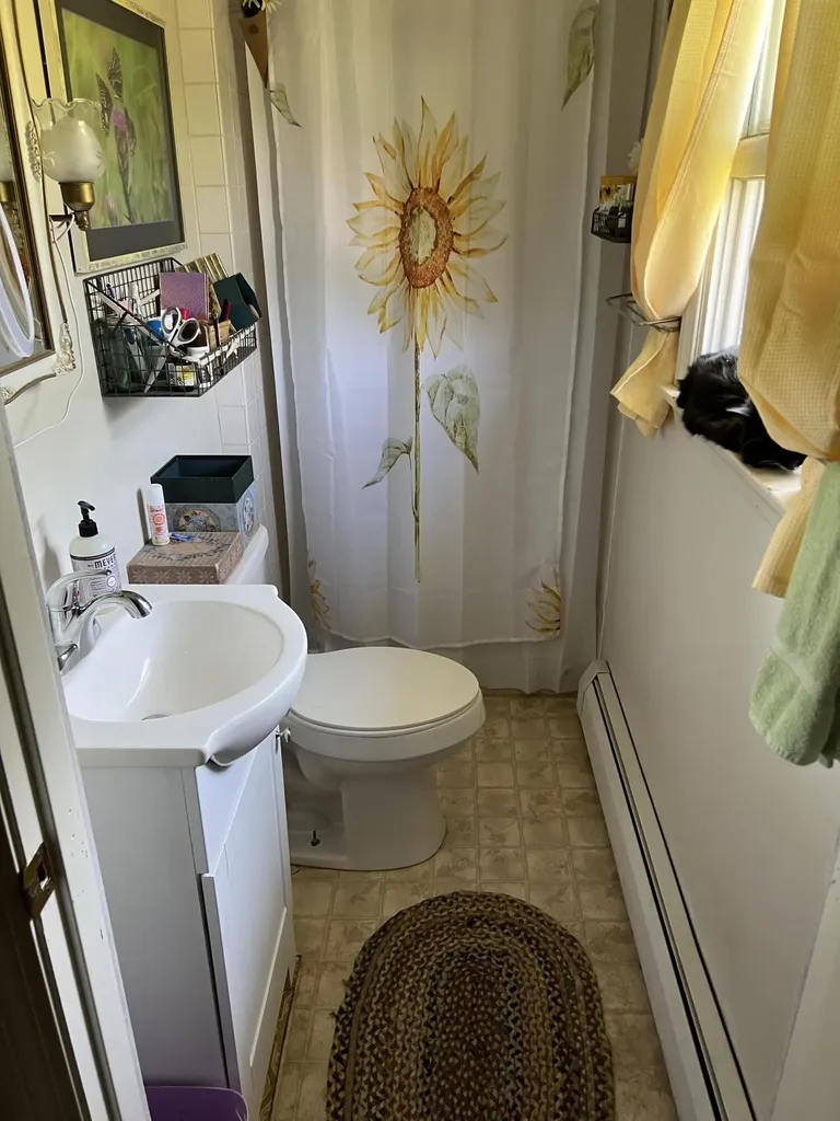 28 Page Avenue Wiscasset ME 04578