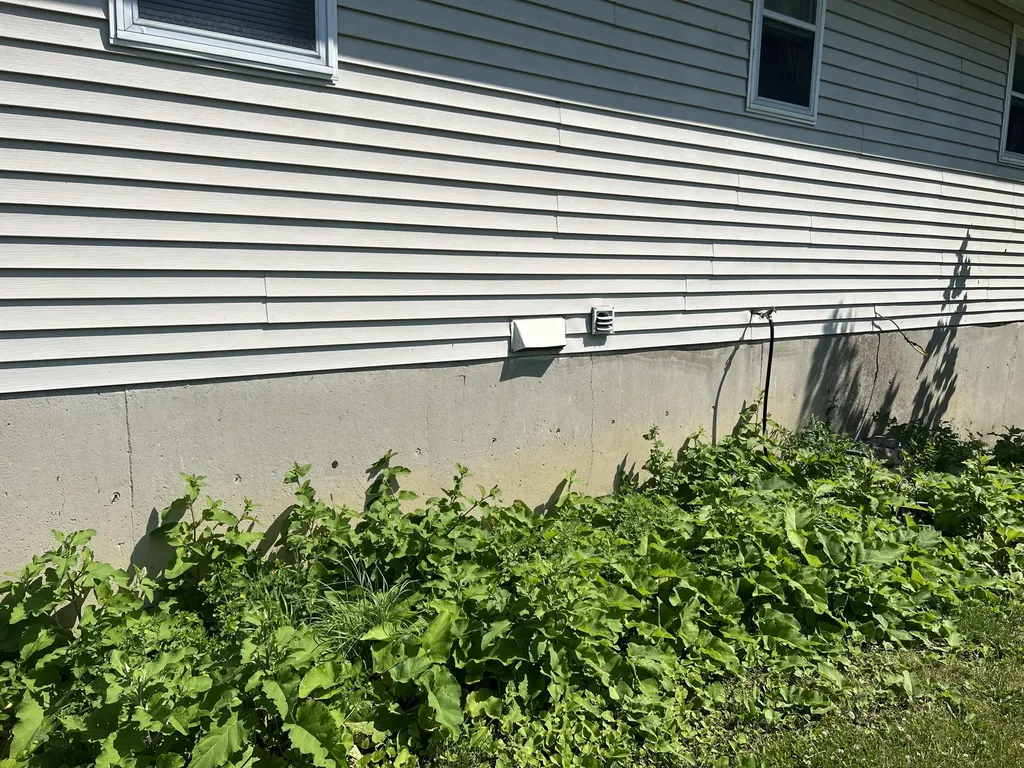 28 Page Avenue Wiscasset ME 04578