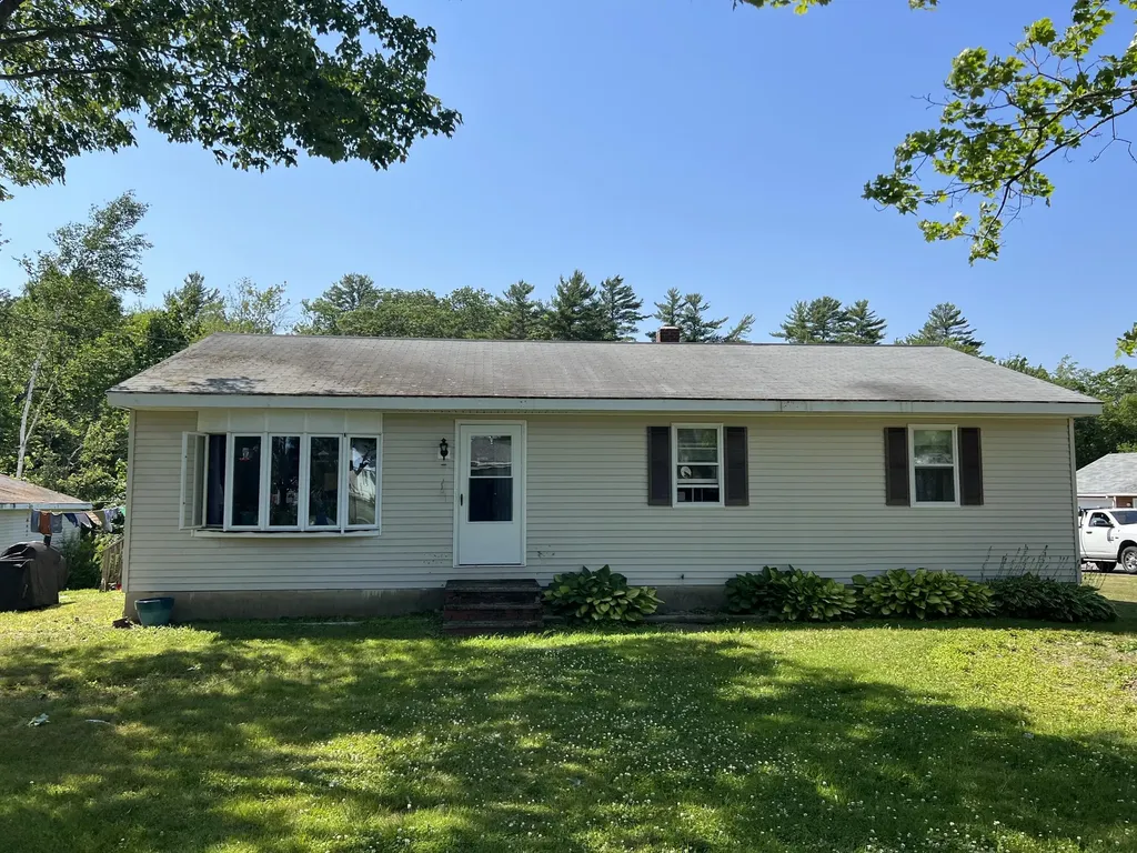 28 Page Avenue Wiscasset ME 04578