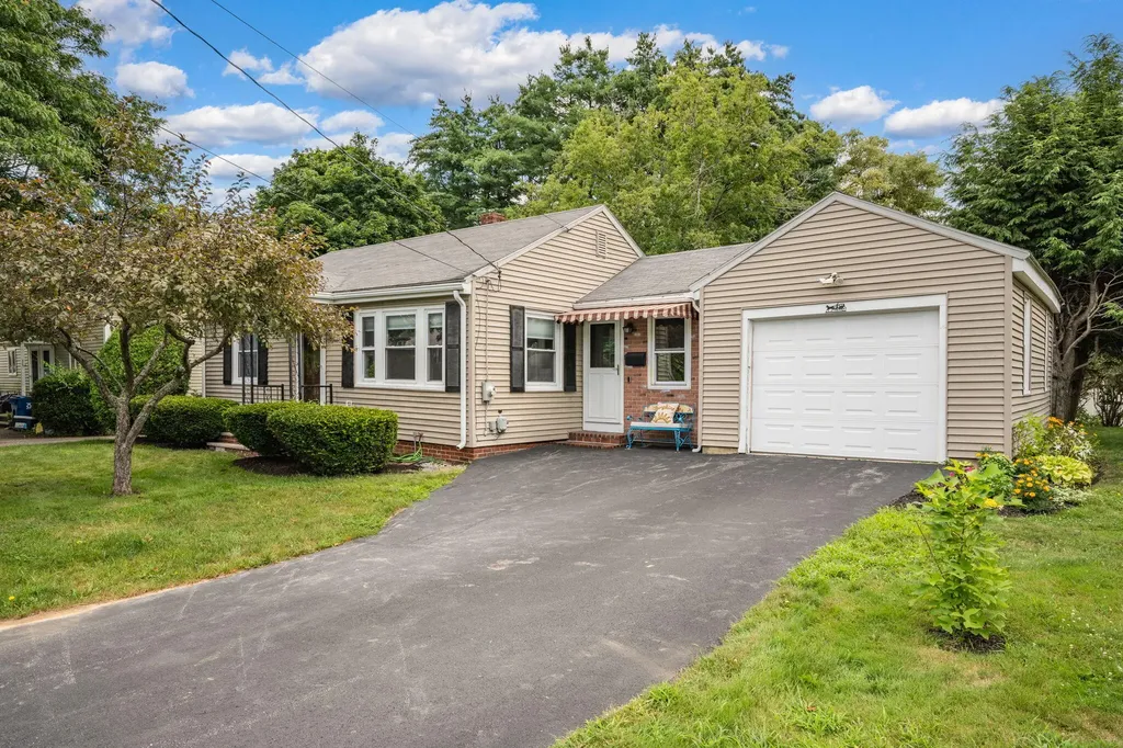 16 Fernald Street Portland ME 04103