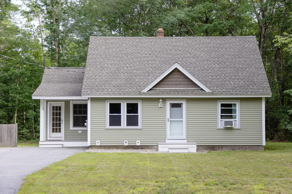15 Fawn Circle Lyman ME 04002