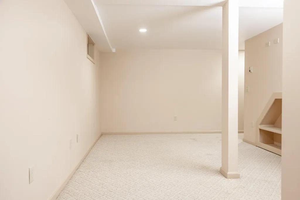 15 Fawn Circle Lyman ME 04002