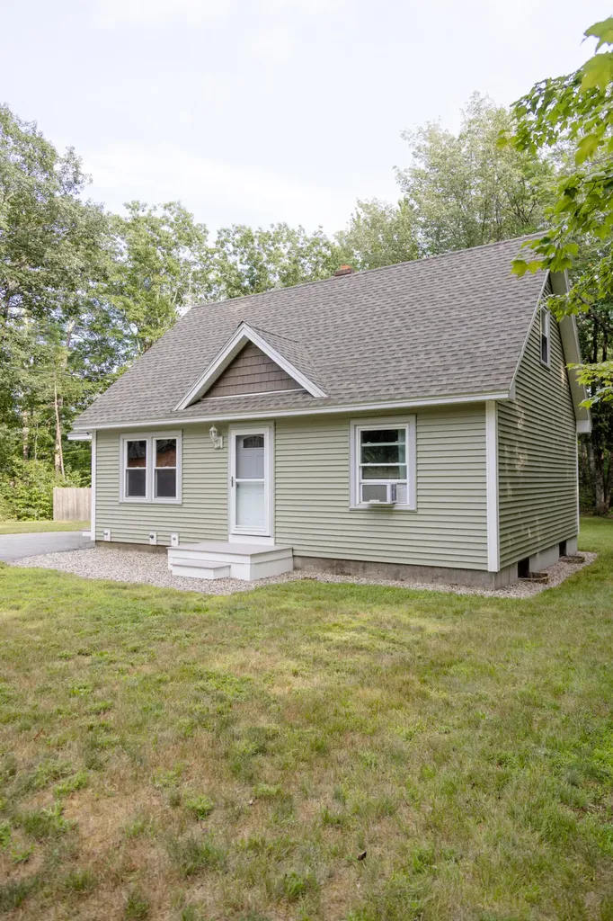 15 Fawn Circle Lyman ME 04002