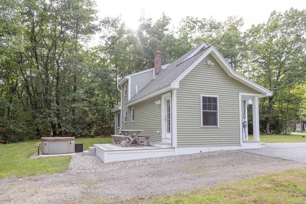 15 Fawn Circle Lyman ME 04002