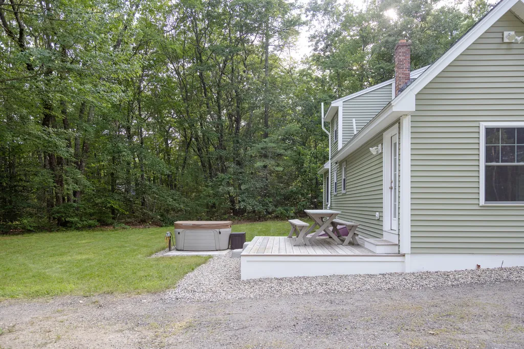 15 Fawn Circle Lyman ME 04002