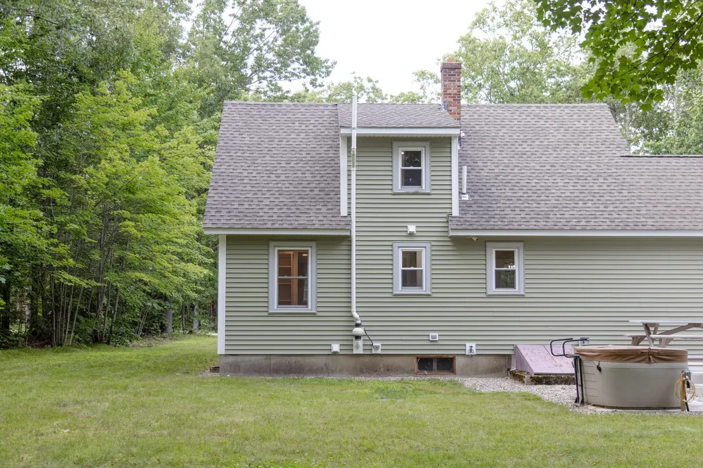 15 Fawn Circle Lyman ME 04002