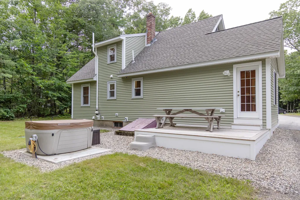 15 Fawn Circle Lyman ME 04002