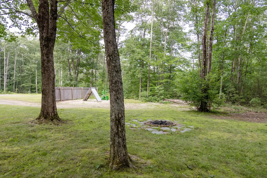 15 Fawn Circle Lyman ME 04002