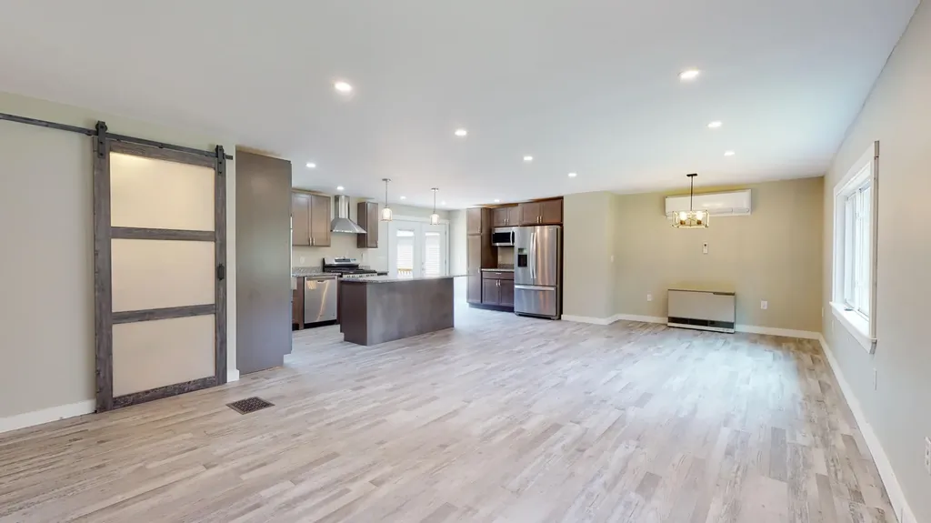 38 Skeetfield Road Oxford ME 04270