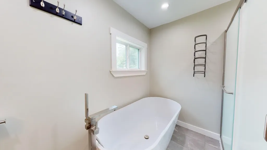 38 Skeetfield Road Oxford ME 04270
