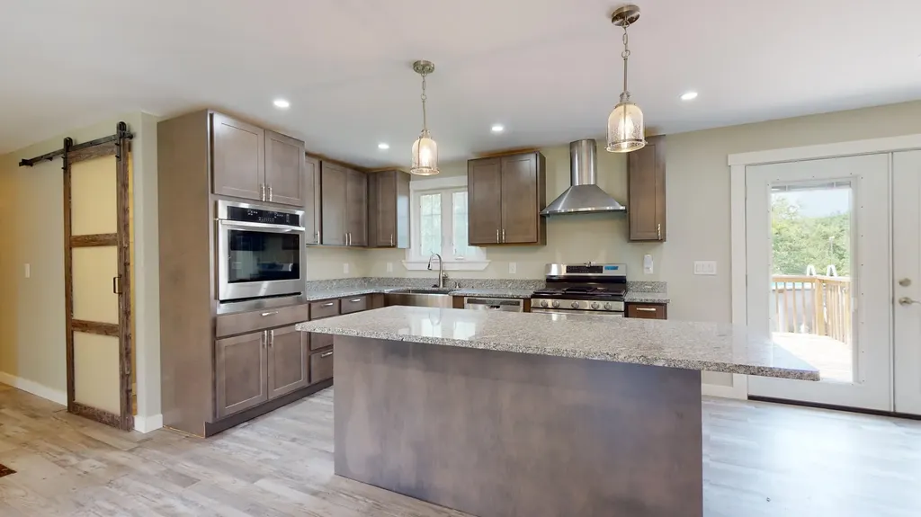 38 Skeetfield Road Oxford ME 04270