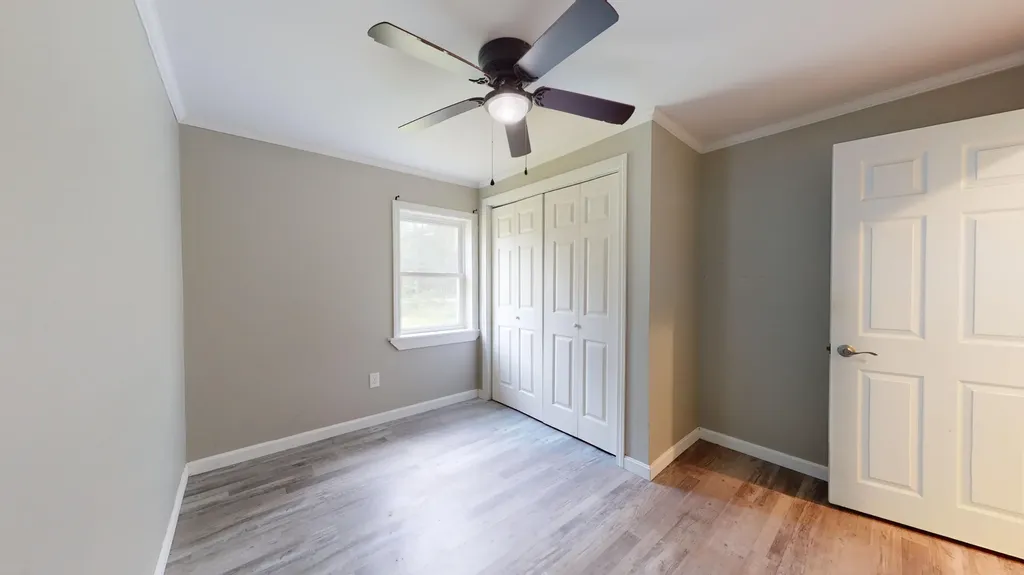 38 Skeetfield Road Oxford ME 04270
