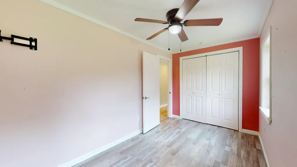 38 Skeetfield Road Oxford ME 04270
