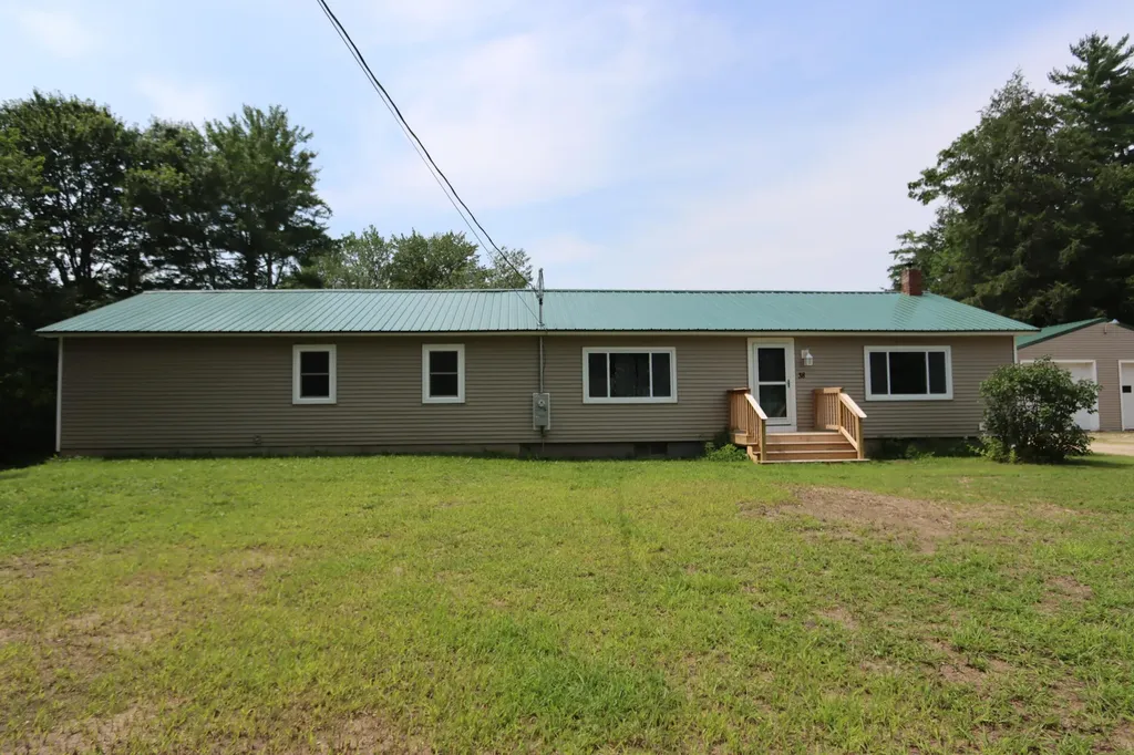 38 Skeetfield Road Oxford ME 04270