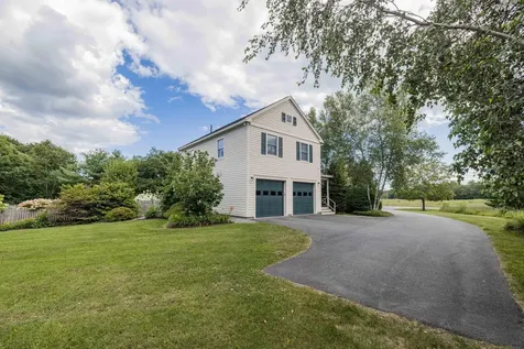 9 Larrabee Farm Road Brunswick ME 04011