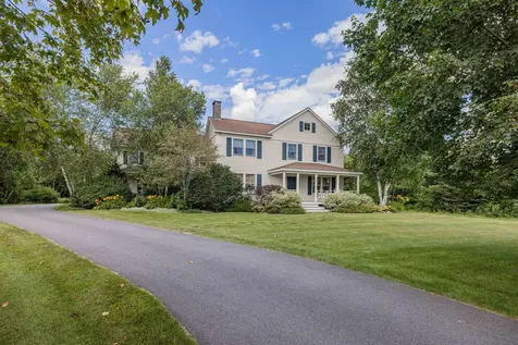 9 Larrabee Farm Road Brunswick ME 04011