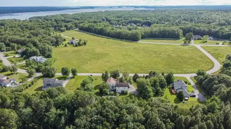 9 Larrabee Farm Road Brunswick ME 04011