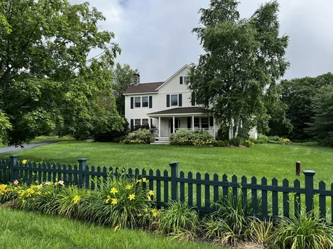 9 Larrabee Farm Road Brunswick ME 04011