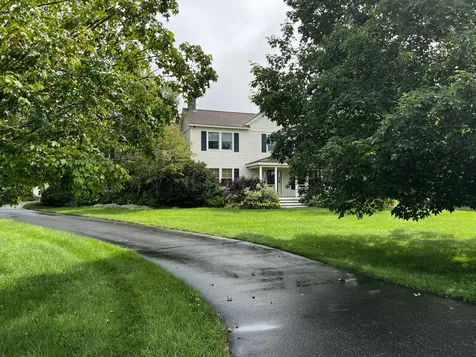 9 Larrabee Farm Road Brunswick ME 04011