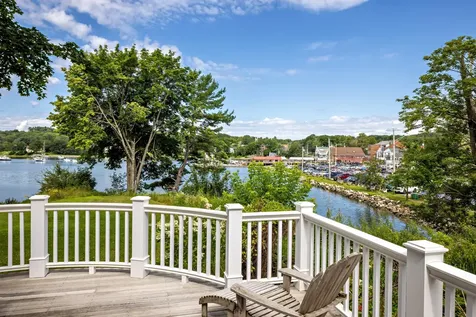 17 Water Street Damariscotta ME 04543