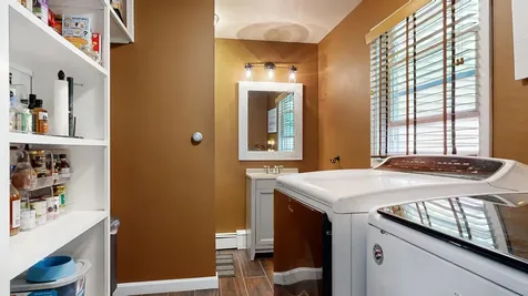 8 Heritage Lane Freeport ME 04032