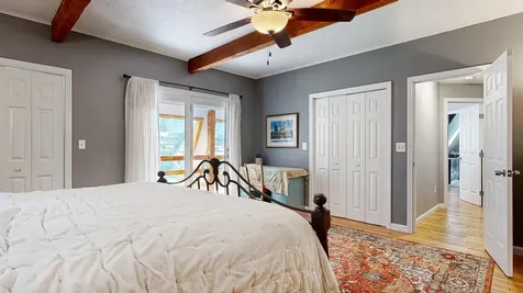 8 Heritage Lane Freeport ME 04032