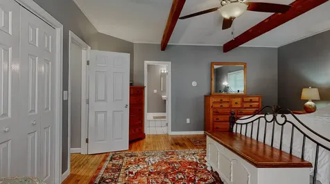 8 Heritage Lane Freeport ME 04032