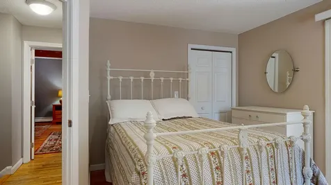 8 Heritage Lane Freeport ME 04032