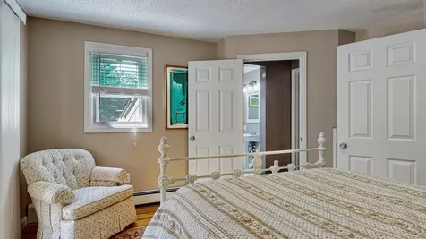 8 Heritage Lane Freeport ME 04032