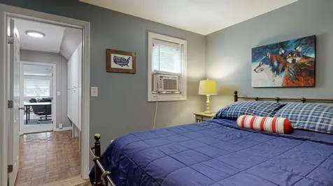 8 Heritage Lane Freeport ME 04032