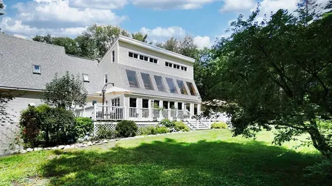 8 Heritage Lane Freeport ME 04032