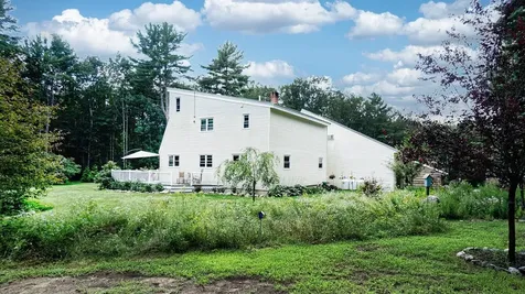 8 Heritage Lane Freeport ME 04032