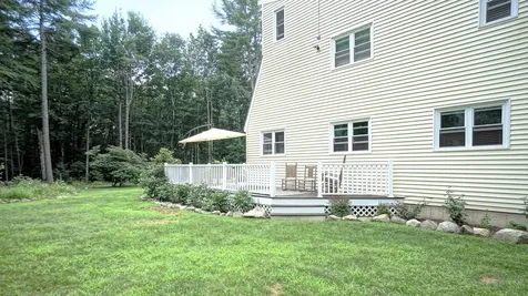 8 Heritage Lane Freeport ME 04032