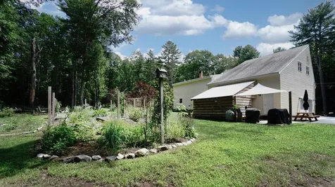 8 Heritage Lane Freeport ME 04032