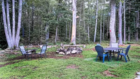 8 Heritage Lane Freeport ME 04032