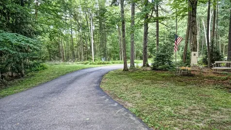 8 Heritage Lane Freeport ME 04032
