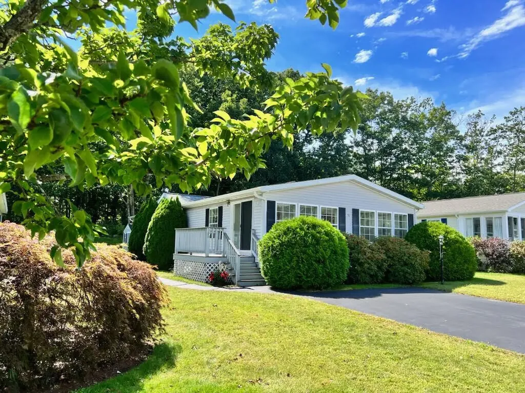 58 Brookside Circle Ogunquit ME 03907