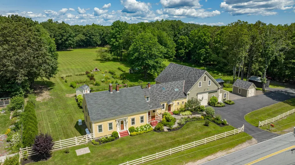 458 River Road Buxton ME 04093