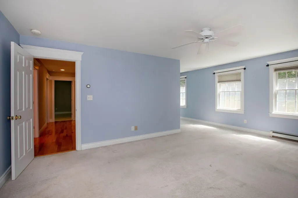 11 Peacock Lane Georgetown ME 04548