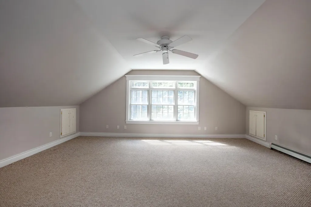 11 Peacock Lane Georgetown ME 04548
