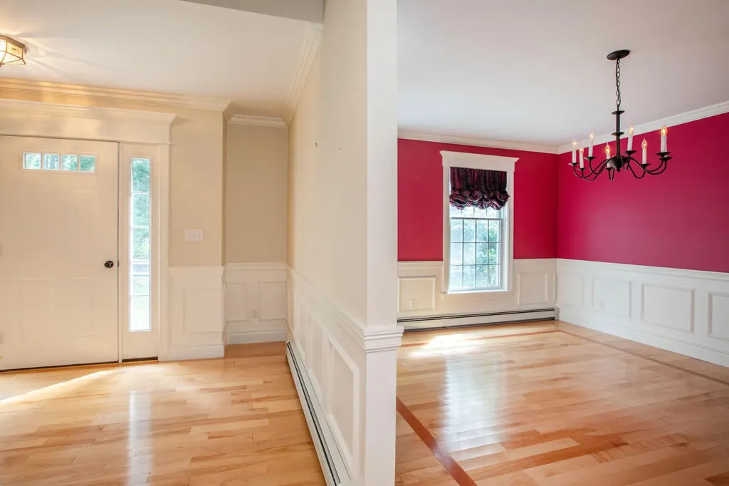 11 Peacock Lane Georgetown ME 04548