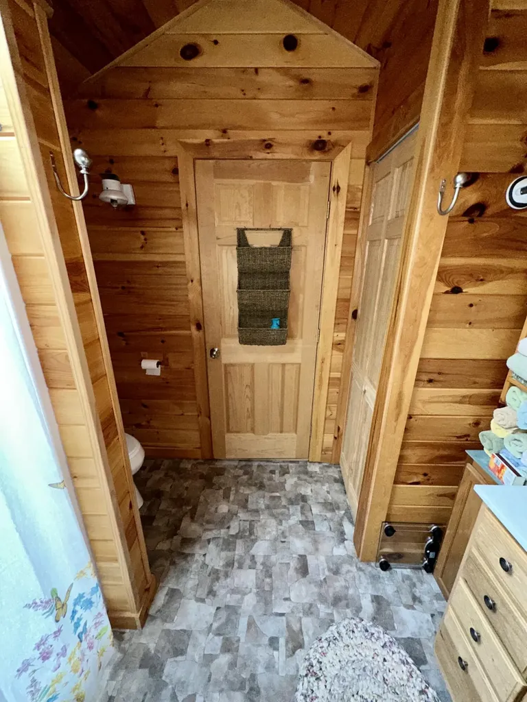 21 Poole Road Greenville ME 04441