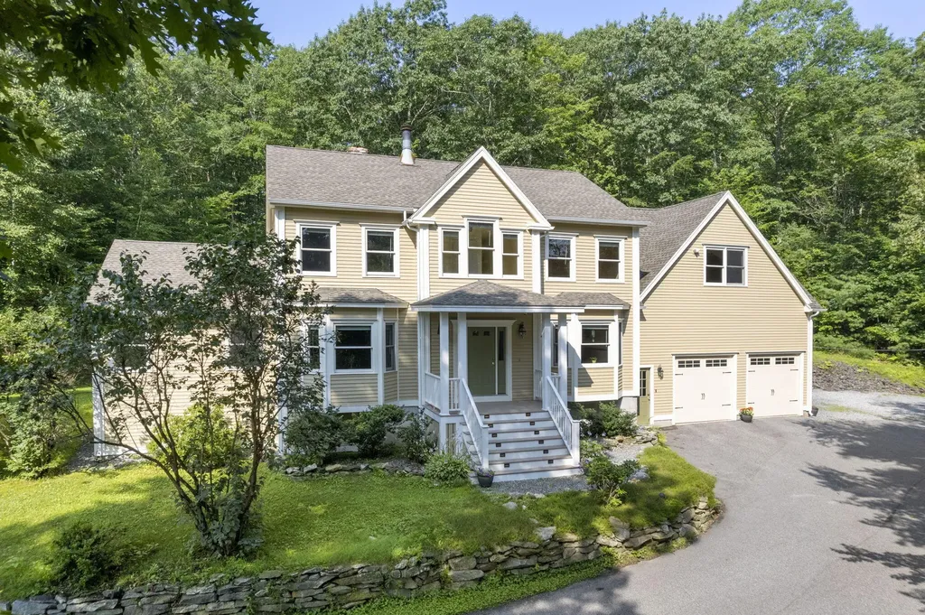 216 Blackstrap Road Falmouth ME 04105