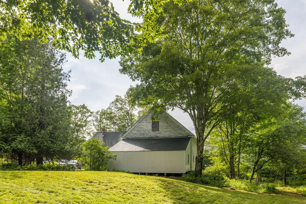 379 Camden Road Lincolnville ME 04849